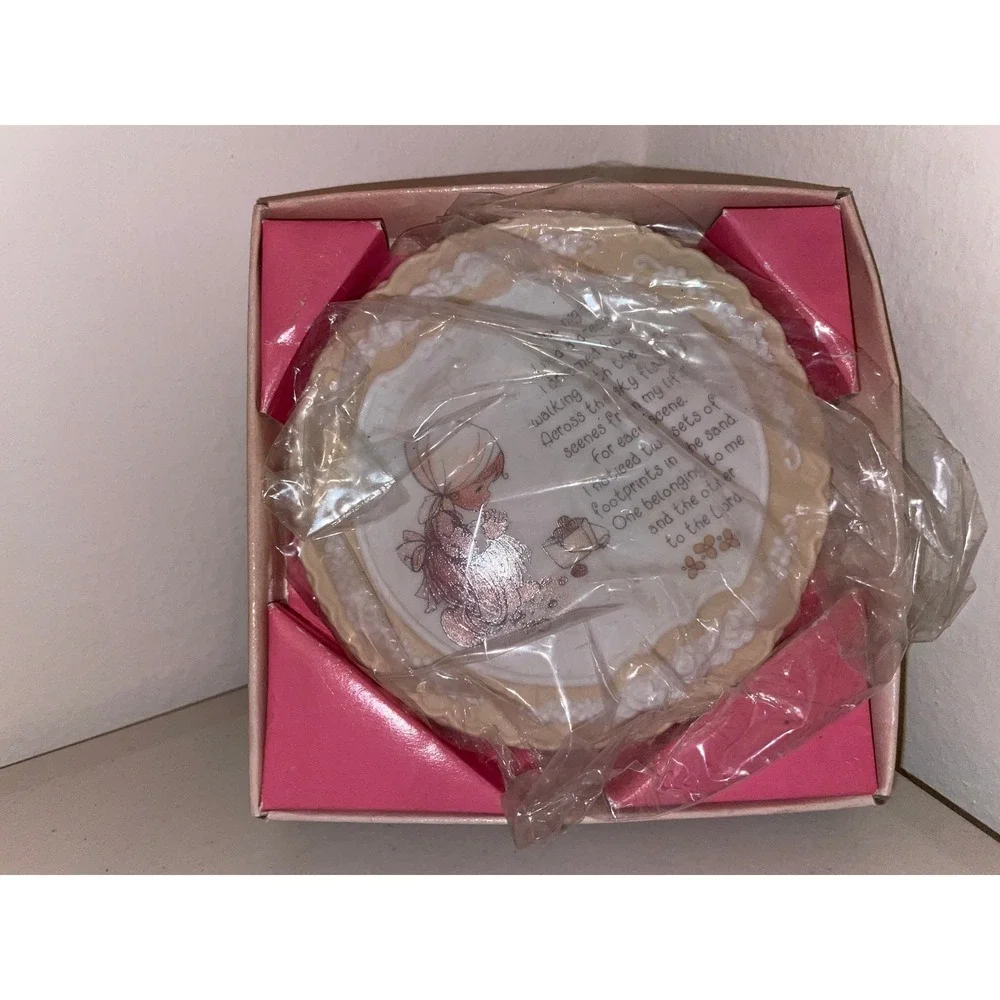 Precious Moments Enesco Footprints in the Sand Porcelain Bisque Plaque 124362